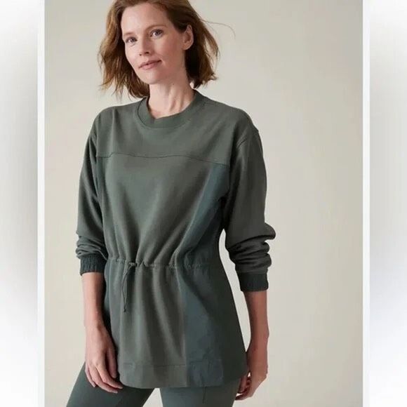 Athleta Triumph Hybrid Crewneck Pullover Size M - Picture 1 of 5